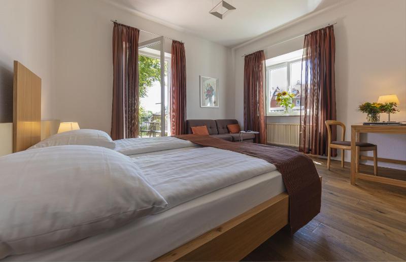 Comfort Double Room image 3