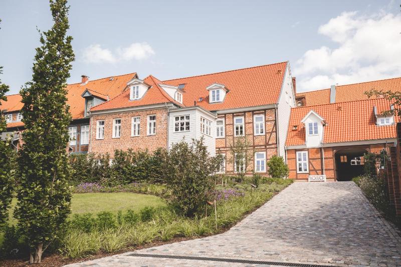 Saltbloom Apartments Images