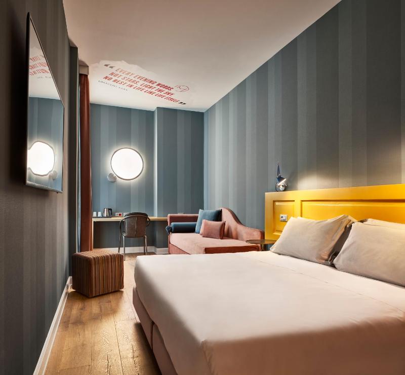 The Modernist Hotel - image 29