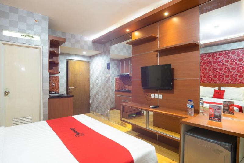 RedDoorz Apartment at Bogor Valley - image 16