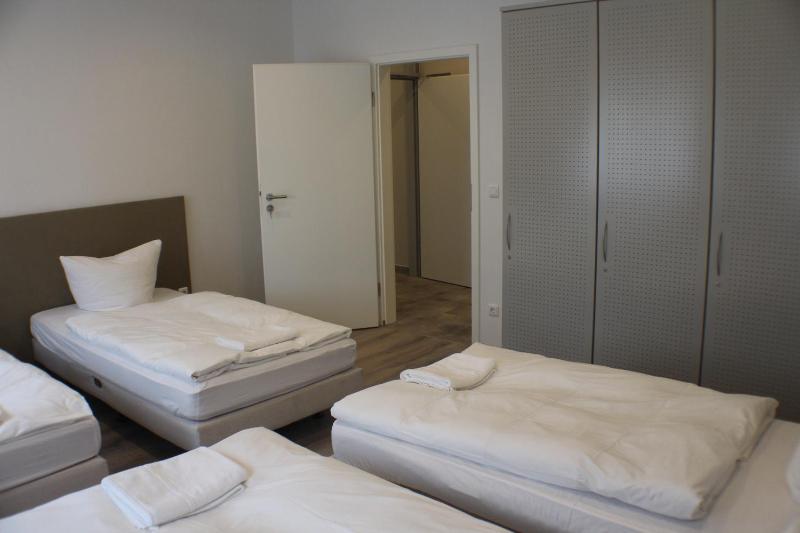 Single Bed in 4-Bed Dormitory Room image 4