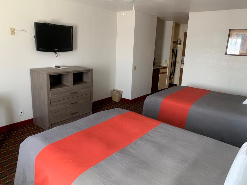 Double Room - Disability Access image 2