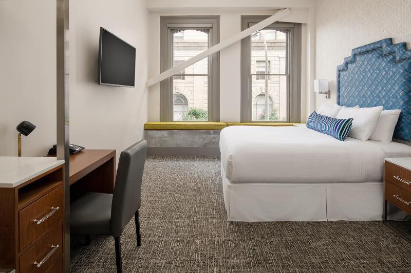 Harlow Hotel - image 44