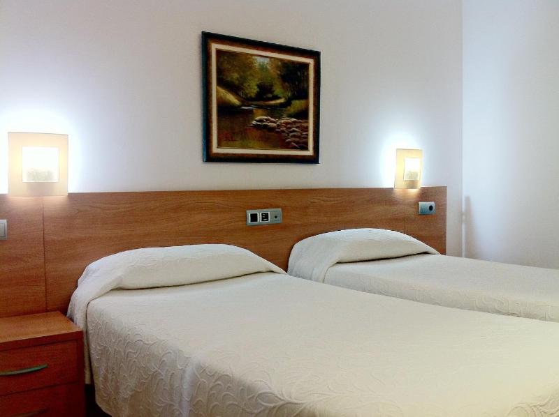 Hostal Del Carmen - image 11