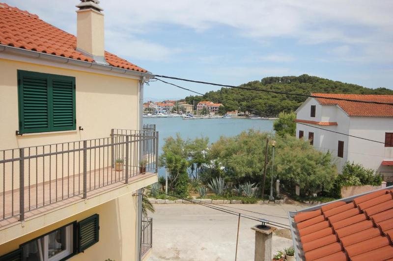 Two-Bedroom Apartment with Terrace and Sea View image 3