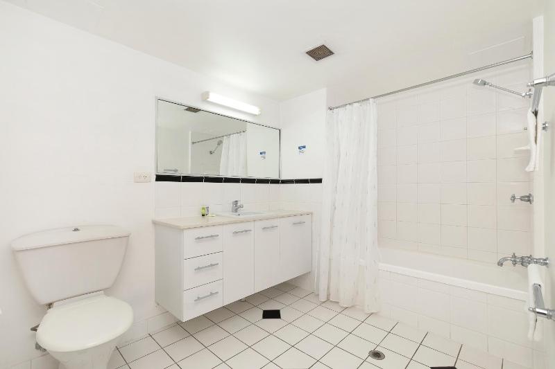 The Astor Apartments - image 13