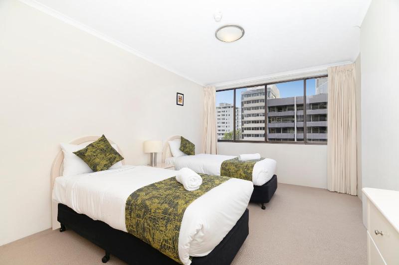 The Astor Apartments - image 8
