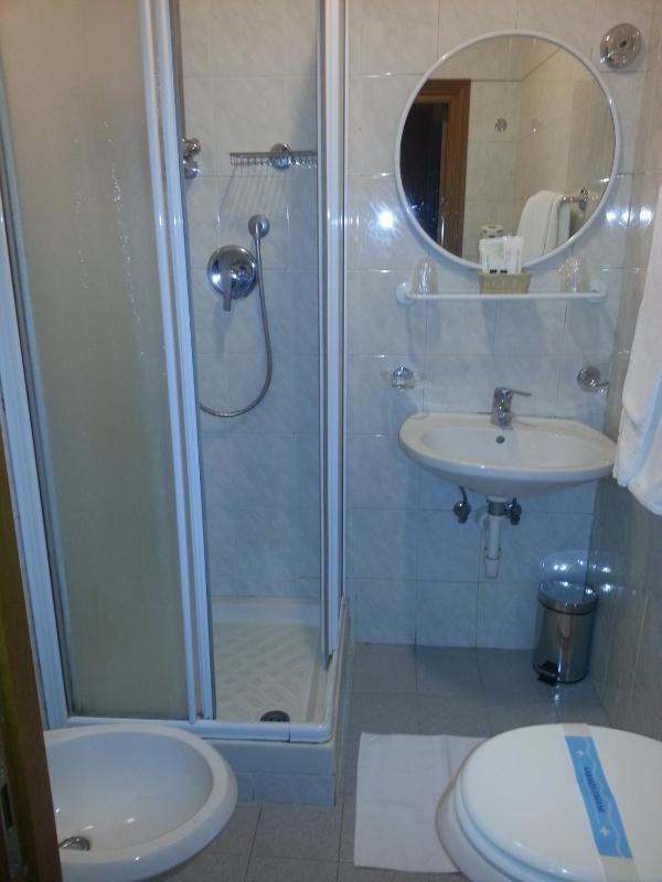 Quadruple Room image 2