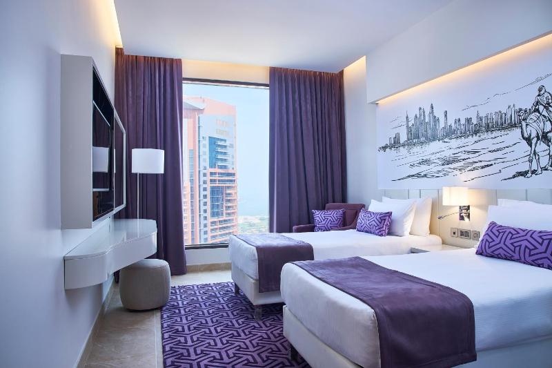 Prestige Two-Bedroom Suite with Skyline View image 2