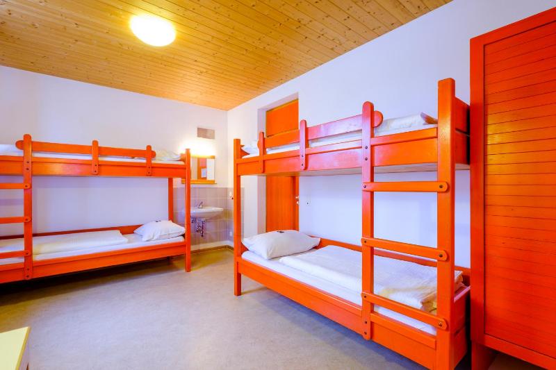Quadruple Room with Shared Bathroom image 3