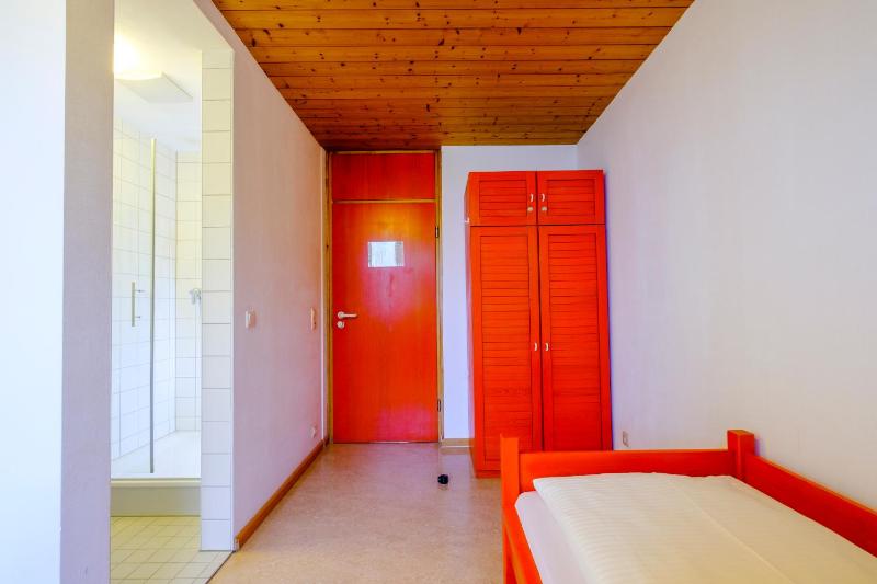 Single Room image 2