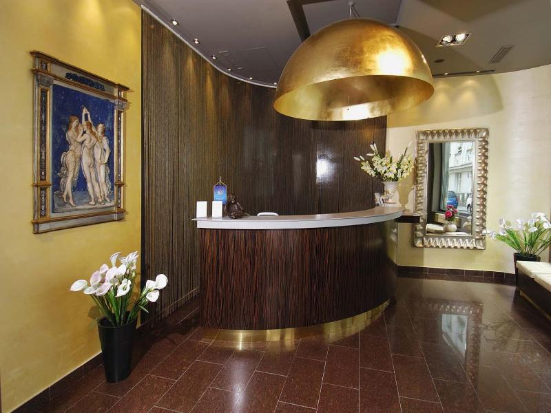 Ea Hotel Crystal Palace - image 9