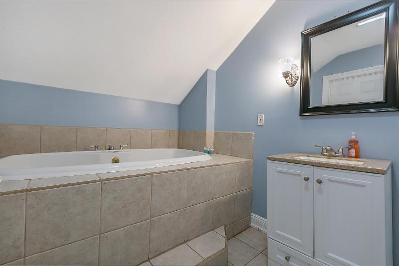 Studio Apartment 207 image 2