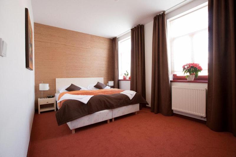 Suite image 2