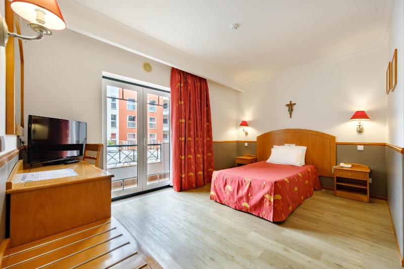 Single Room image 2