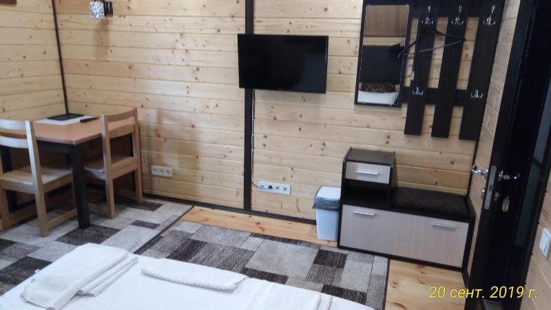 Twin Room image 2