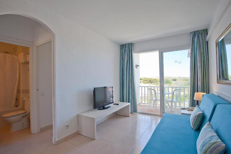 Two-Bedroom Apartment (2 Adults + 3 Children) image 3
