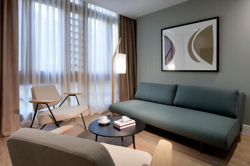Junior Suite image 3