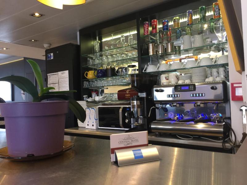 Central Hotel - image 39