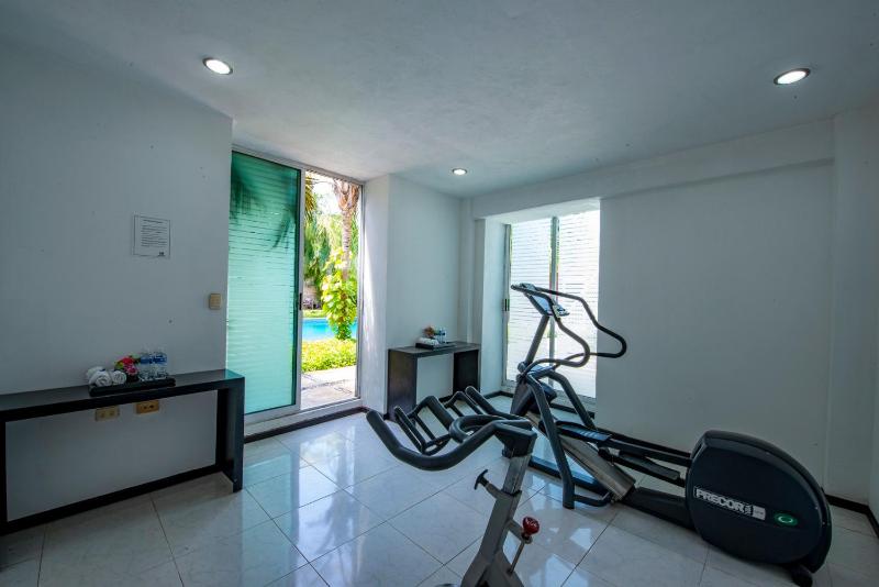 Hotel Embajadores - image 13
