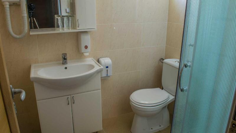 Double or Twin Room image 2