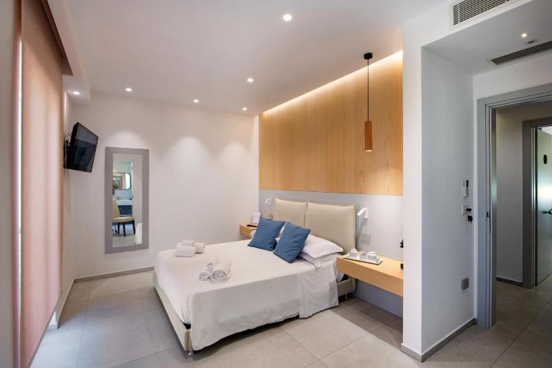 Superior Double Room image 1