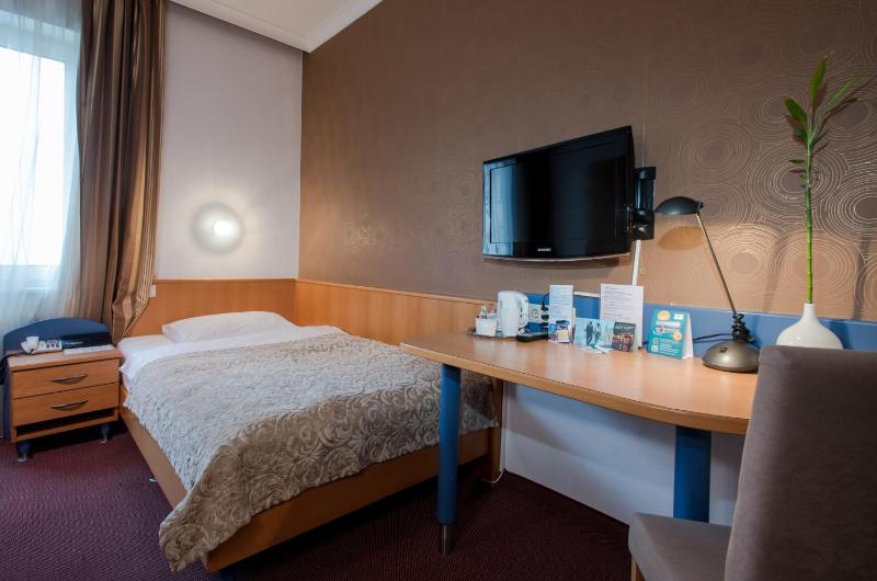 Budget Double Room image 1