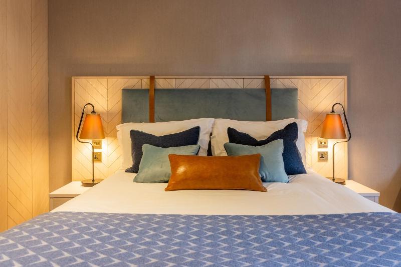 Superior Double Room image 1