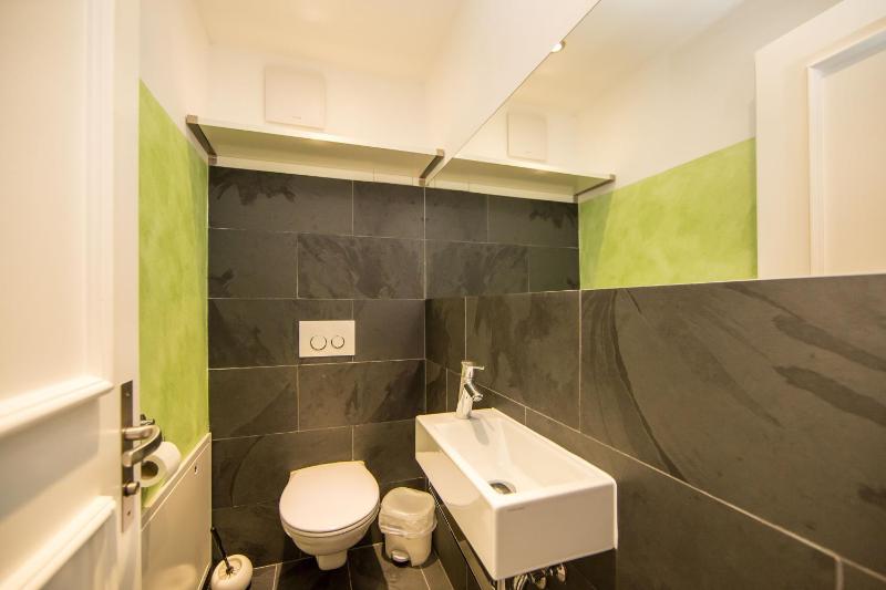 Superior Apartment image 3