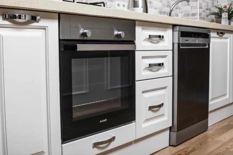 One-Bedroom Apartment image 3