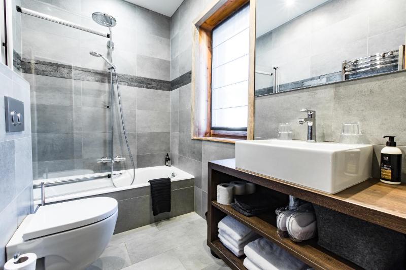 Superior Triple Room (2 Adults + 1 Child) image 1