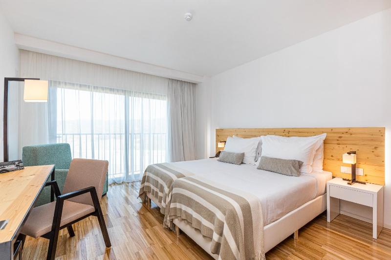 Classic Double or Twin Room image 1