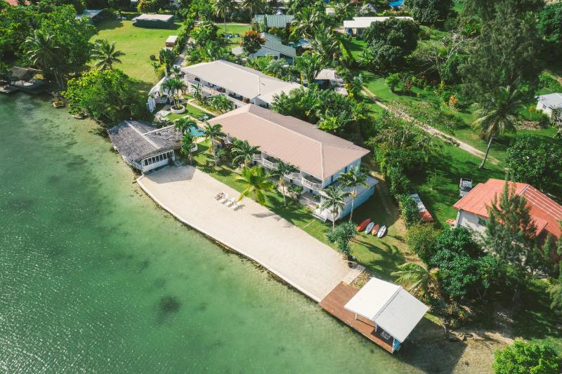 Tropicana Lagoon Apartments - image 12