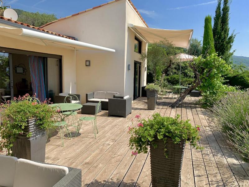 Studio with Sea View image 2