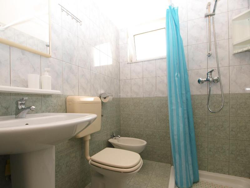 Studio Apartment image 3