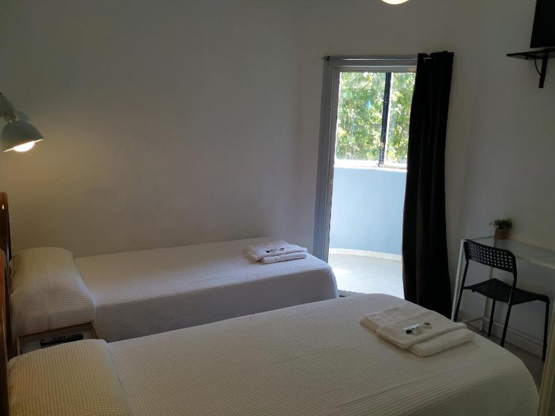 Hostal Abitum Madrid - image 2