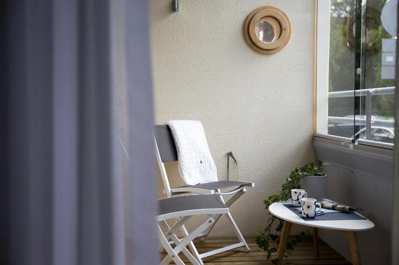 One-Bedroom Apartment Myllymäenkatu image 3