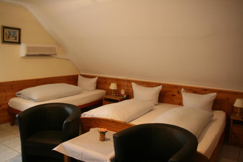 Family Room image 2