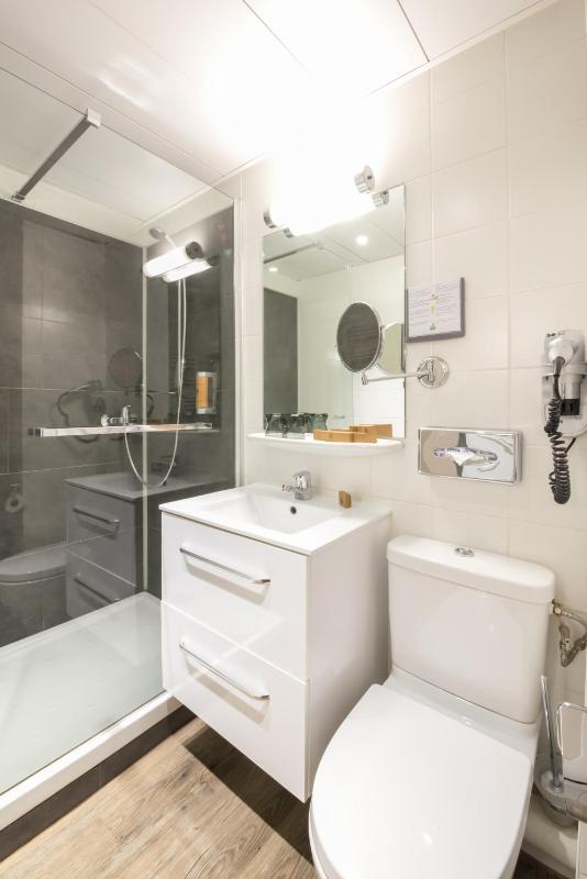 Superior Room image 4