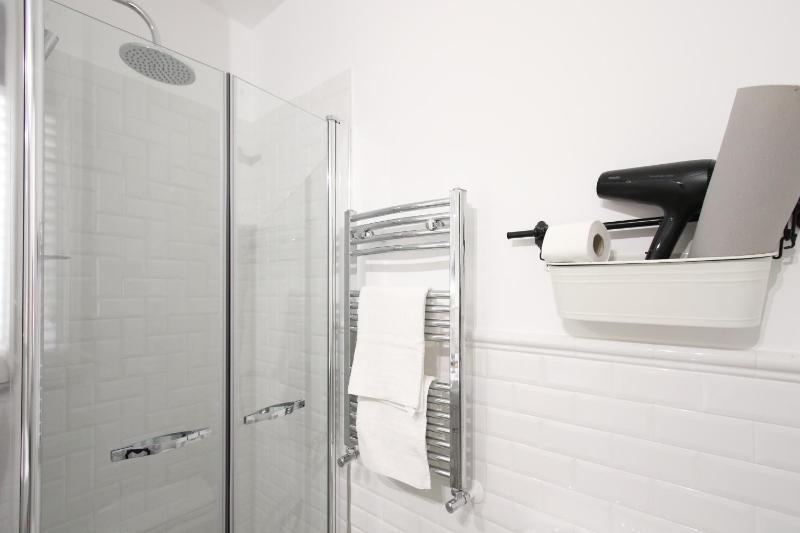 Studio Apartment image 4