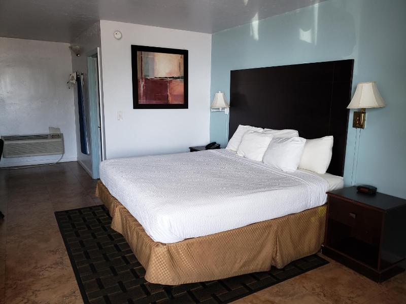 King Room image 2
