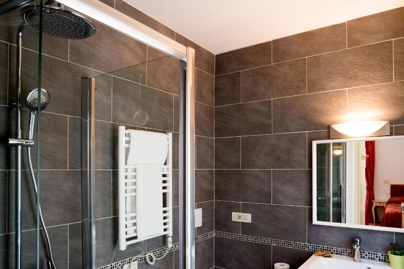 Suite with Balcony image 2