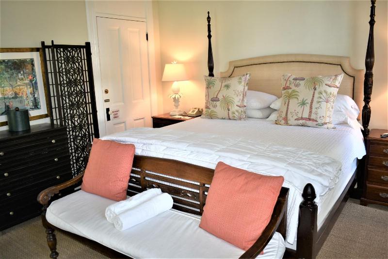 Simonton Court Historic Inn & Cottages - image 23