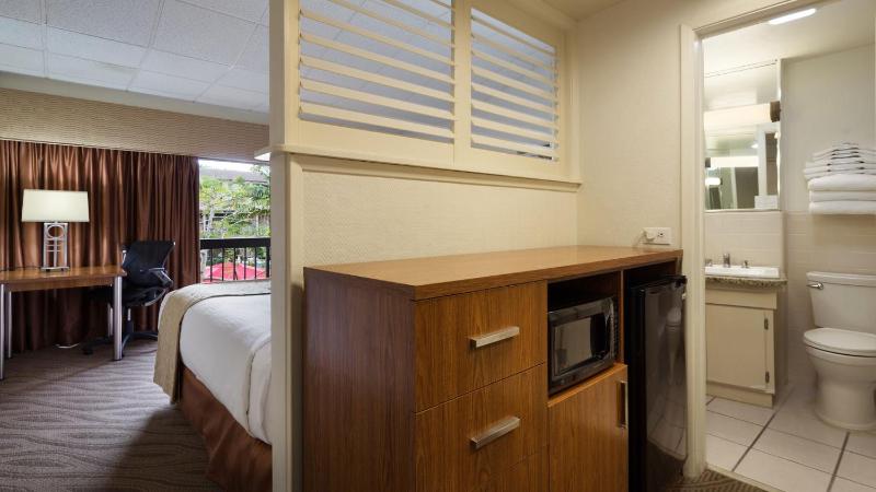 Double Room with Two Double Beds - Non-Smoking image 4