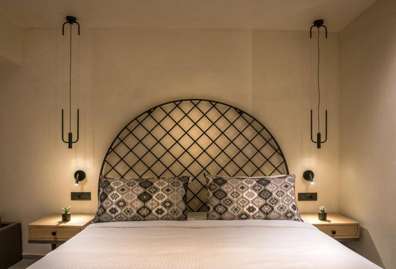 Executive Junior Suite with Shared Pool image 2
