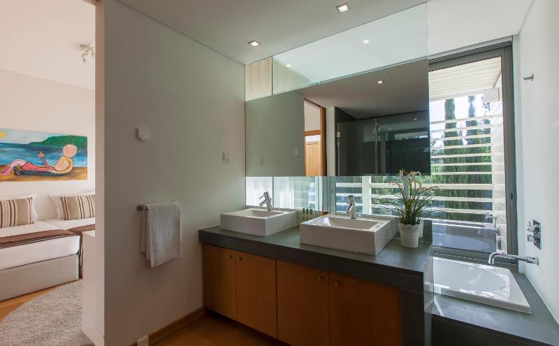 Two-Bedroom Townhouse (B) image 4