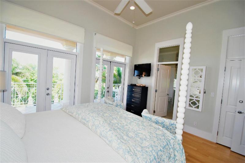 Sea Hawk - Private Beach House With Pool & Hot Tub Home - image 6