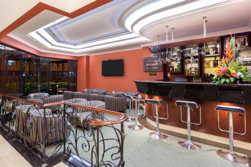 Hotel Embassy Park - image 13