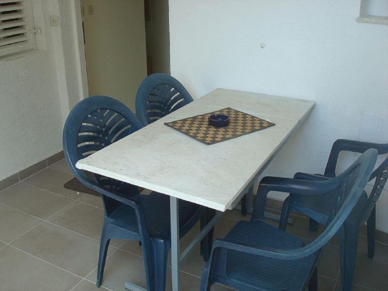 Apartment 2 image 3