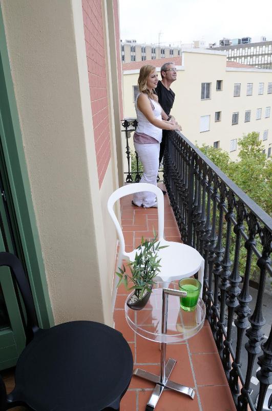 Junior Suite with Balcony image 1
